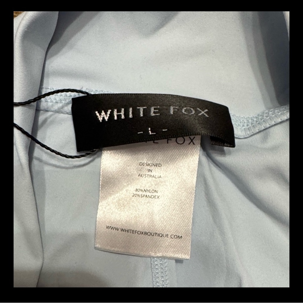 (2 Items) White Fox Boutique Light Blue Crewneck Sweatshirt & Short Set - Picture 8 of 10